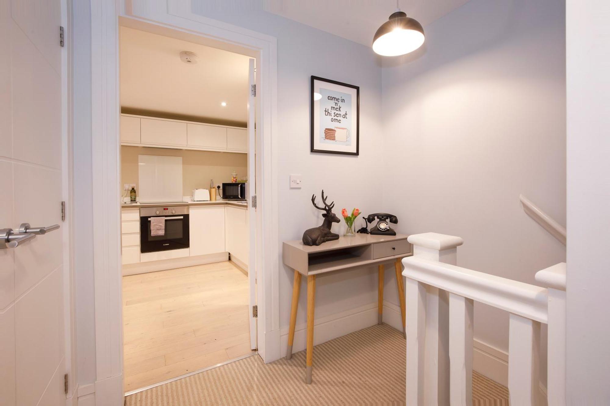Compton Lodge Luxury Apartment-Free Parking Йорк Екстер'єр фото