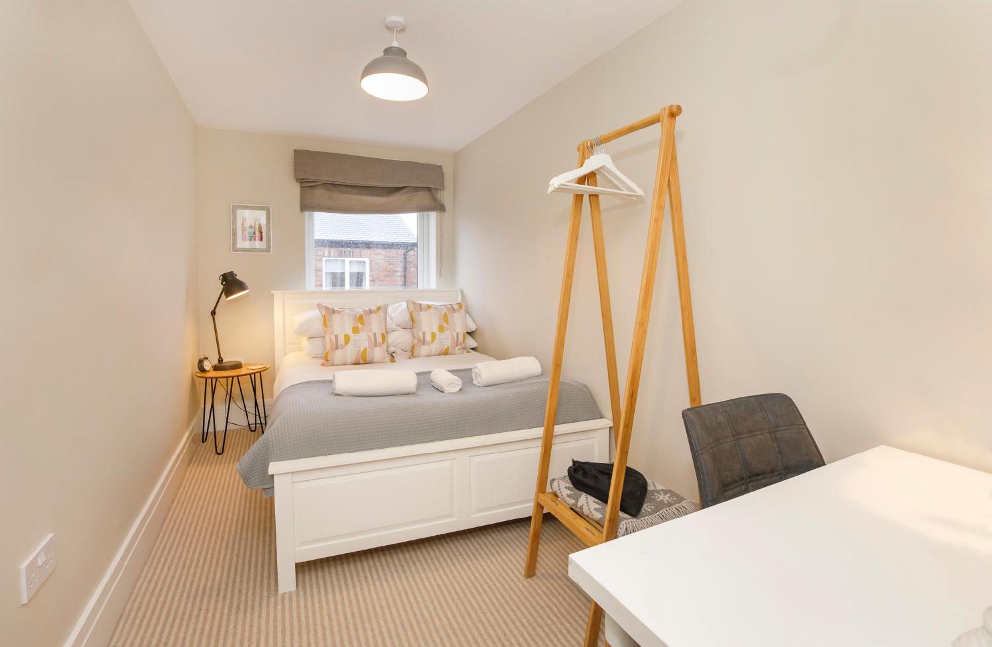 Compton Lodge Luxury Apartment-Free Parking Йорк Екстер'єр фото